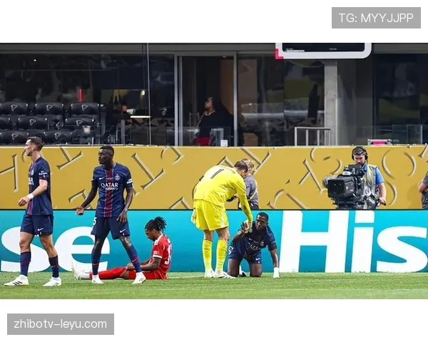 拜仁内部矛盾激化引发危机,战术体系混乱球队豪门地位岌岌可危