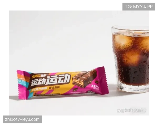 小威退役后晒出的日常：凌晨四点陪娃练琴，自己喝冰美式啃蛋白棒